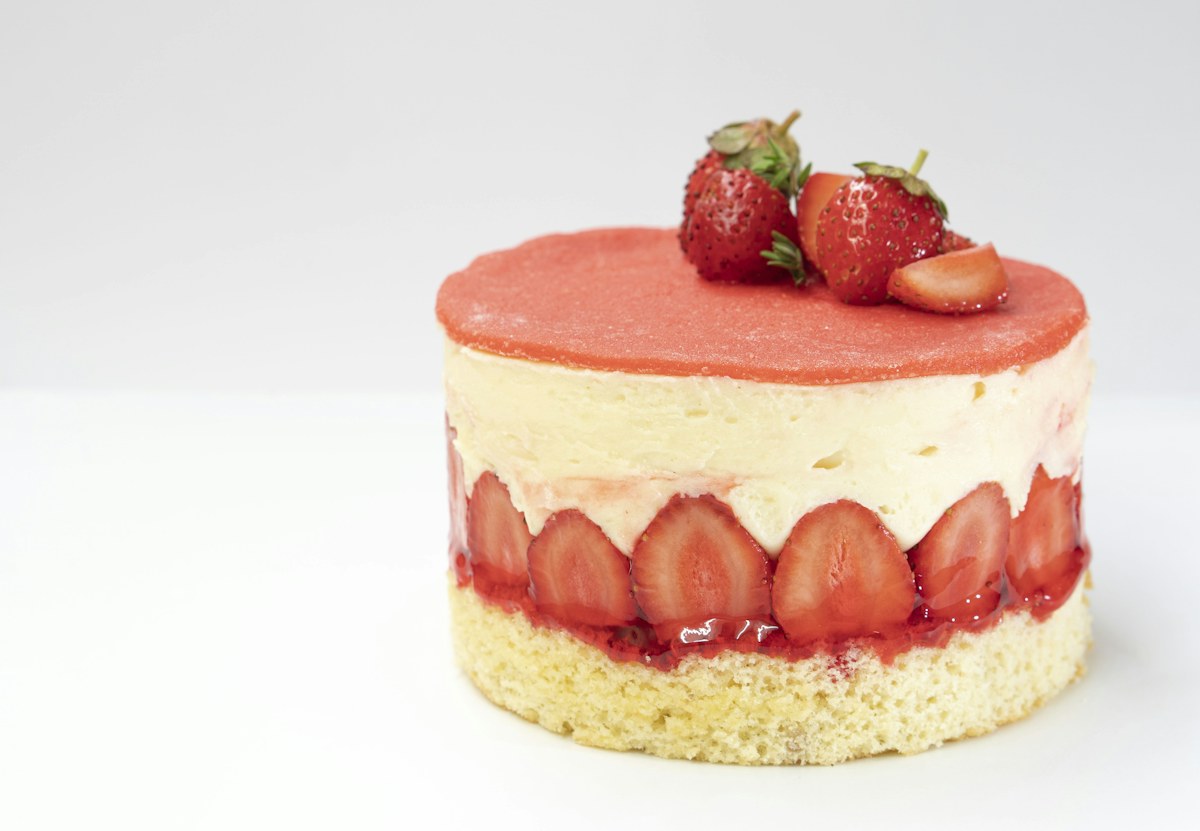 Strawberry and cream cake
